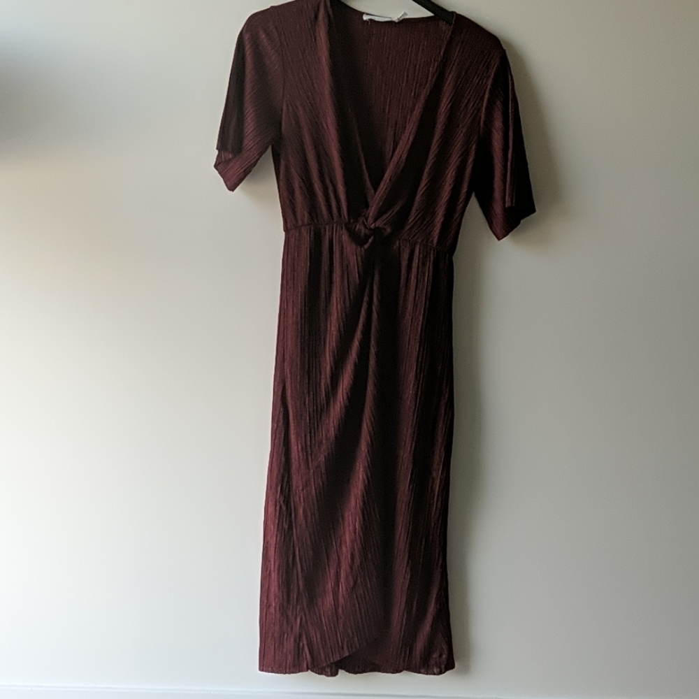 Nordstrom Plisse faux wrap dress burgundy size M
